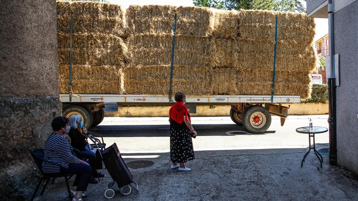 Caravana solidaria por el incendio de Lober