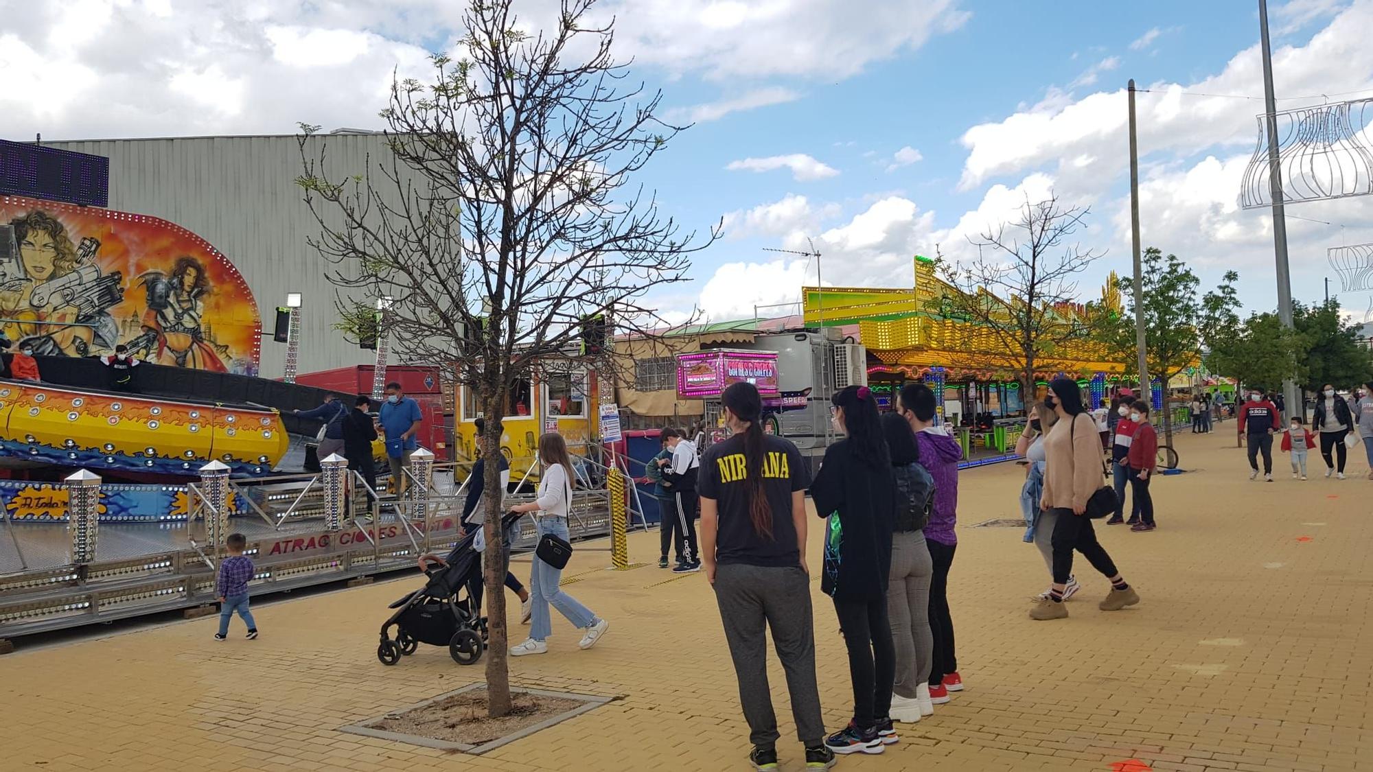 Abre la feria de primavera de Lucena