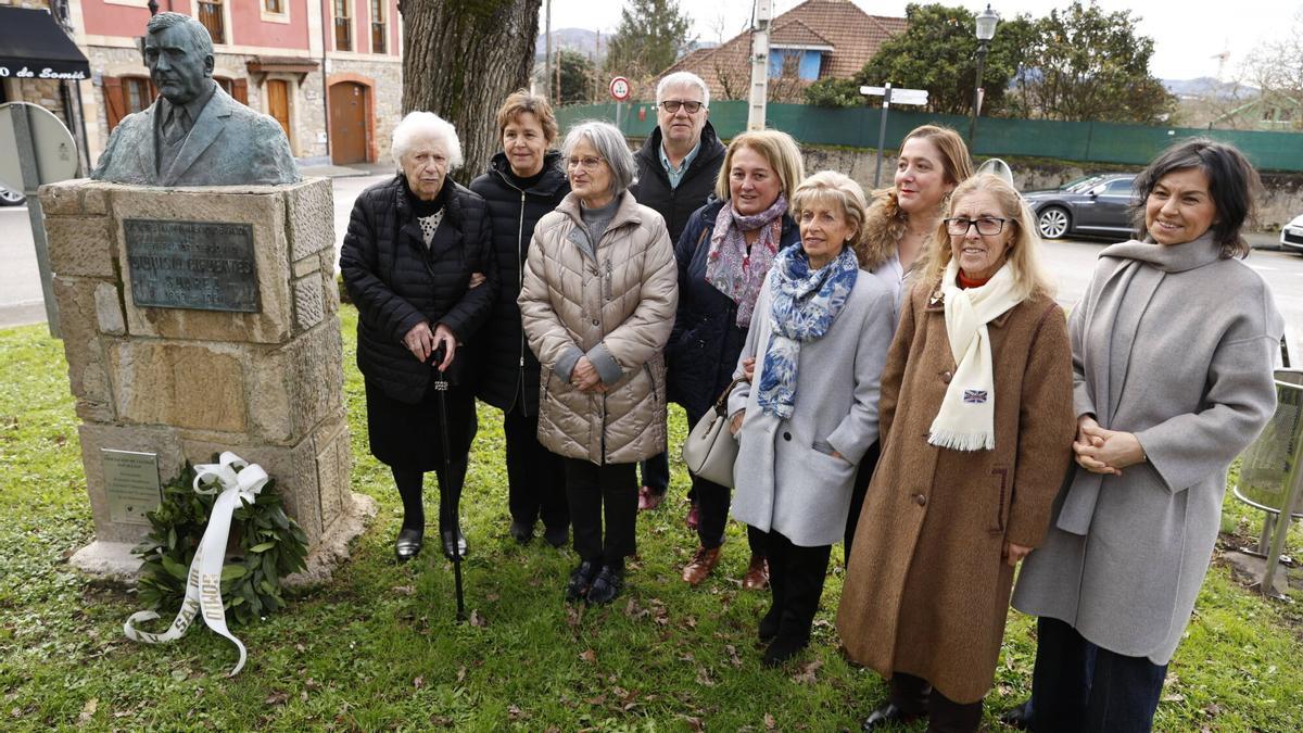 VÍDEO: Así fue la misa en la capilla de las Agustinas por Dionisio Cifuentes y descubrimiento de una placa conmemorativa en la plaza