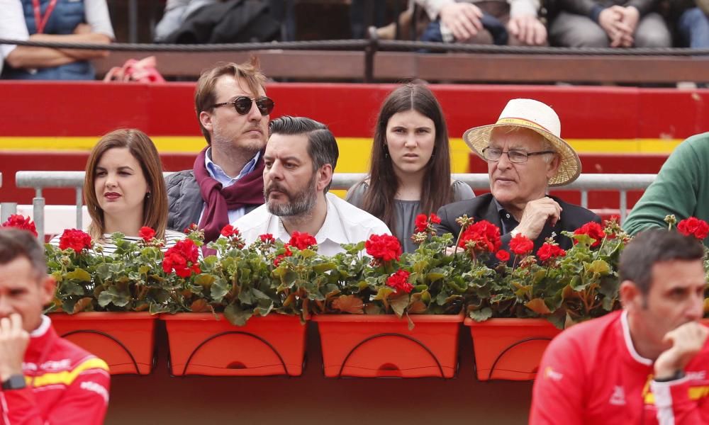 Caras conocidas en la plaza de toros de Valencia