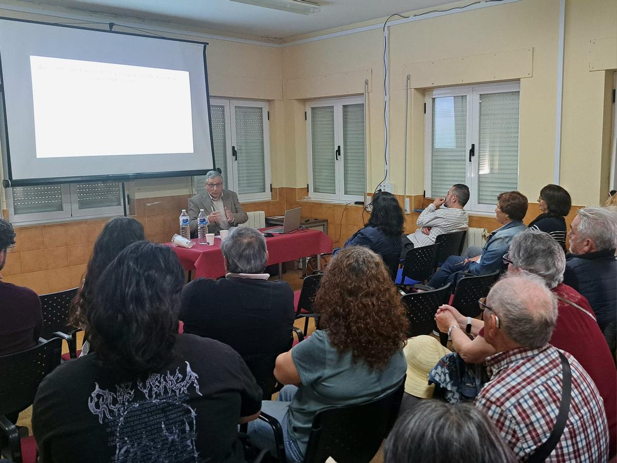 Conferencia en Nuez de José Carlos de Lera Maíllo