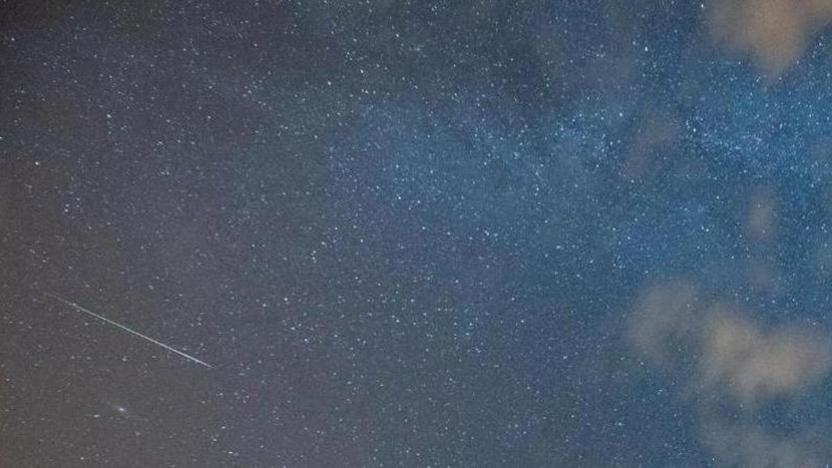 Un cometa travessant el cel