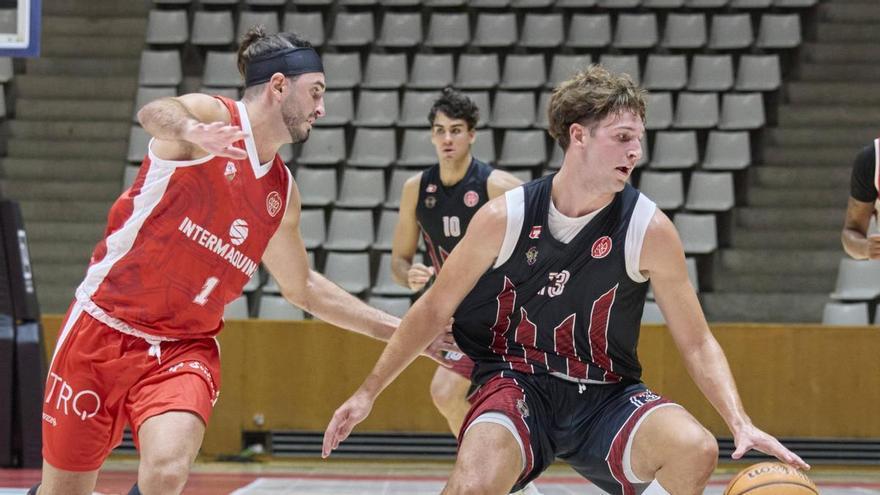 Les imatges del partit de bàsquet Bisbal-Benicarló a Fontajau