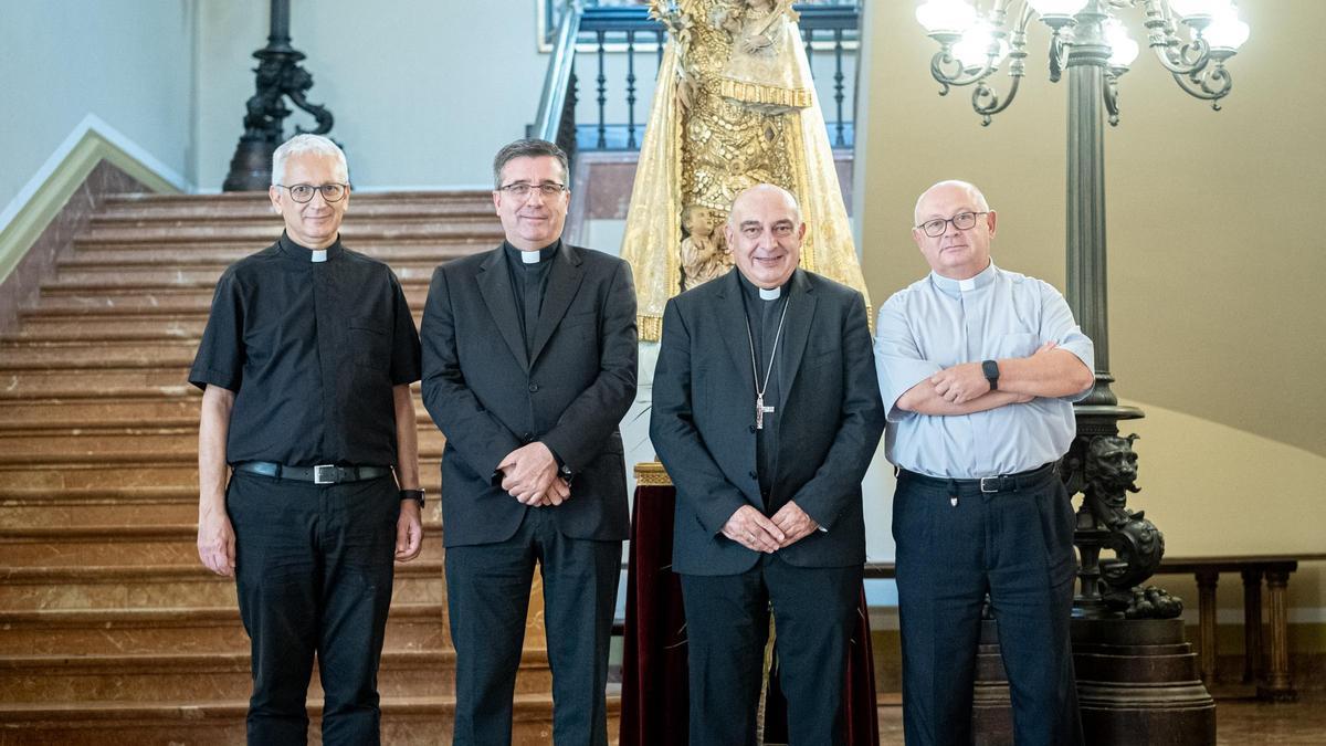 De izquierda a derecha en la imagen, Ricardo Estrems, Melchor Seguí,  Enrique Benavent y Camilo Bardisa