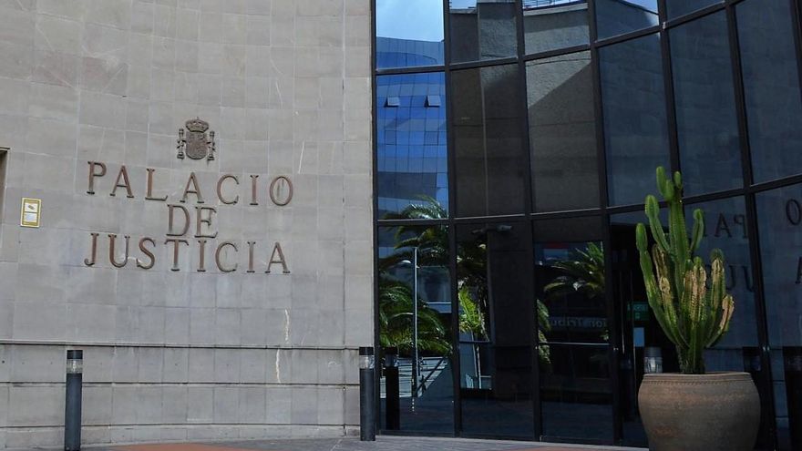 The Canarian Justice rejects compensation to an opponent for the delay in the selection process