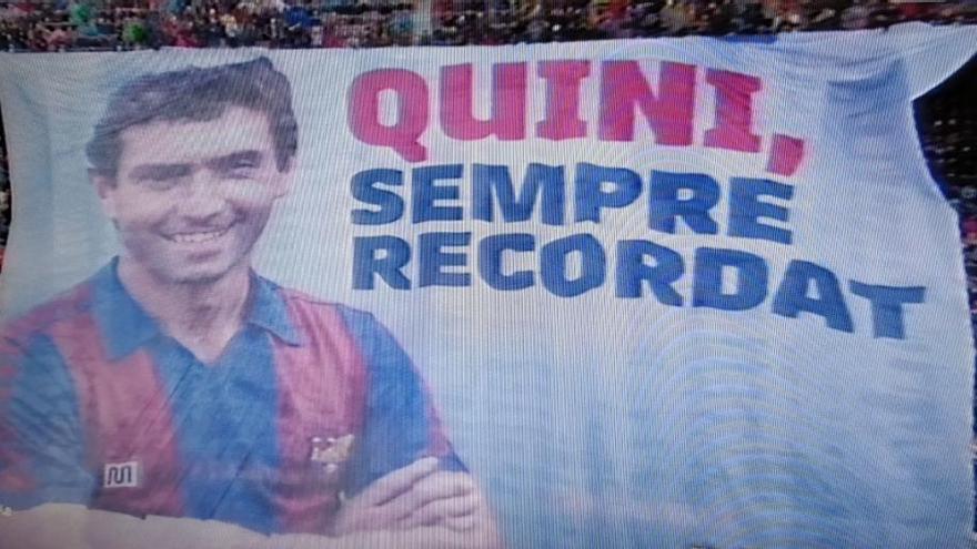 Espectacular homenaje a Quini en el Camp Nou: &quot;Siempre en el recuerdo&quot;