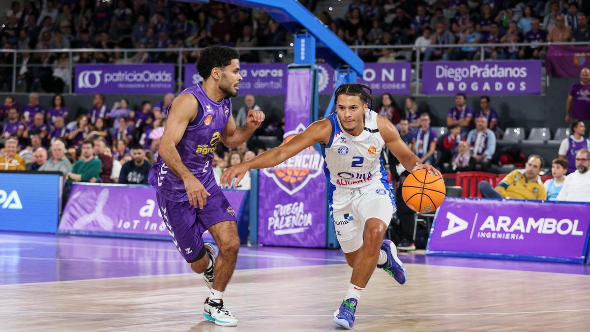 Wintering y King durante el partido. El jugador del Palencia fue claramente superior.