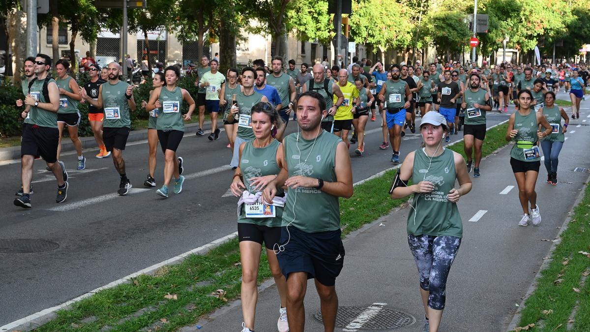 La Cursa de la Mercè a su paso por el paseo de Sant Joan.