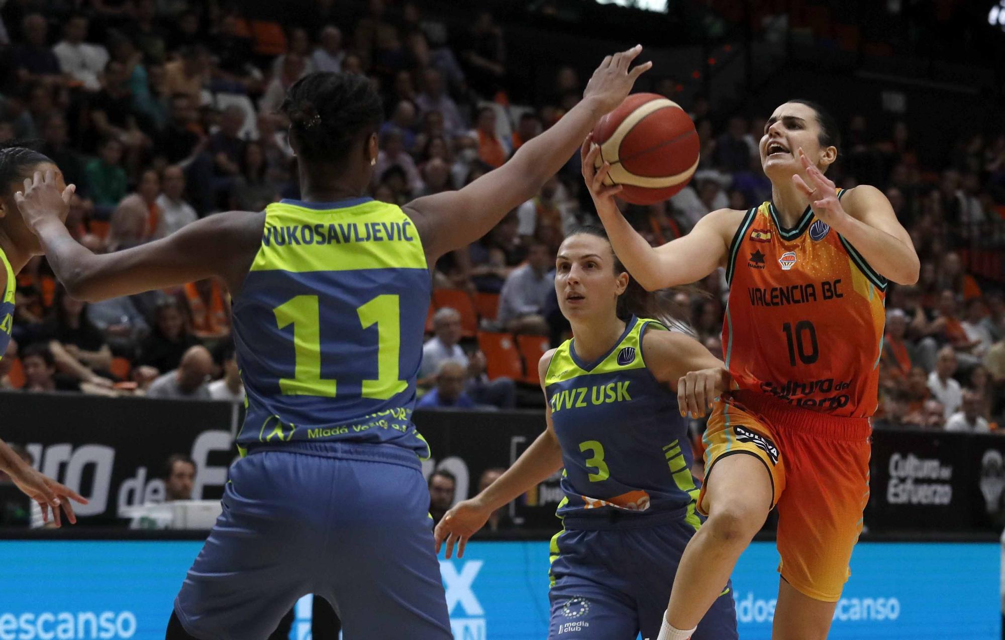 Valencia Basaket - ZVVZ USK Praha de Euroleague Women