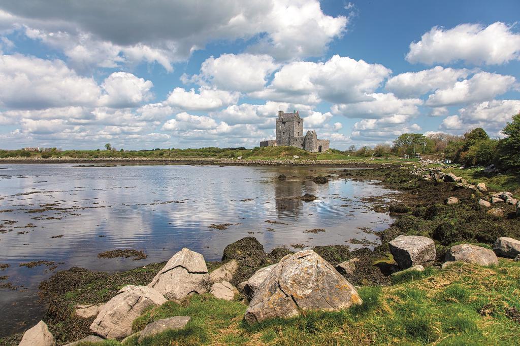 Castillo de Dunguaire.