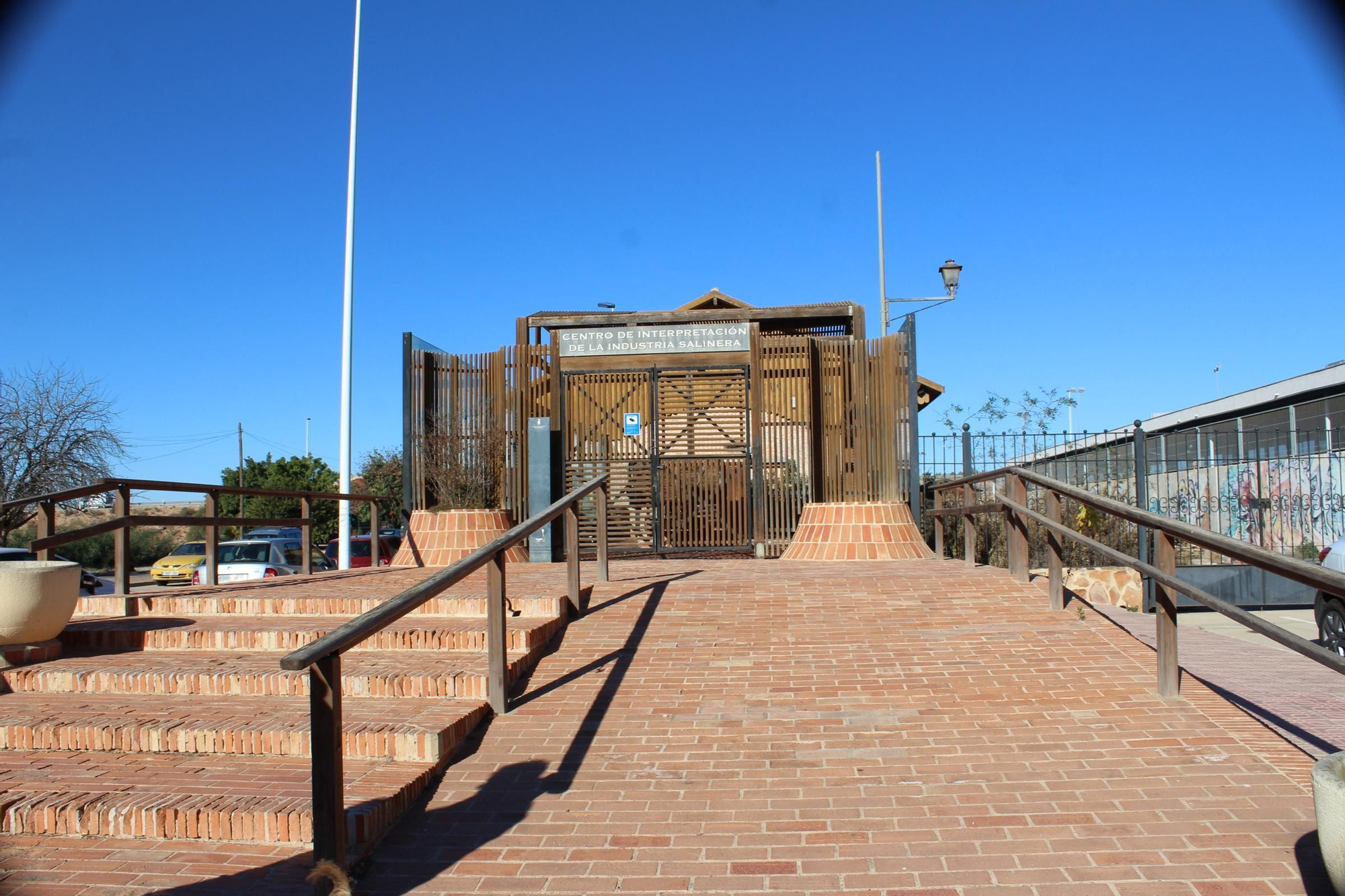 El Centro Municipal de Interpretación de la Industria Salinera de Torrevieja lleva diez años cerrado