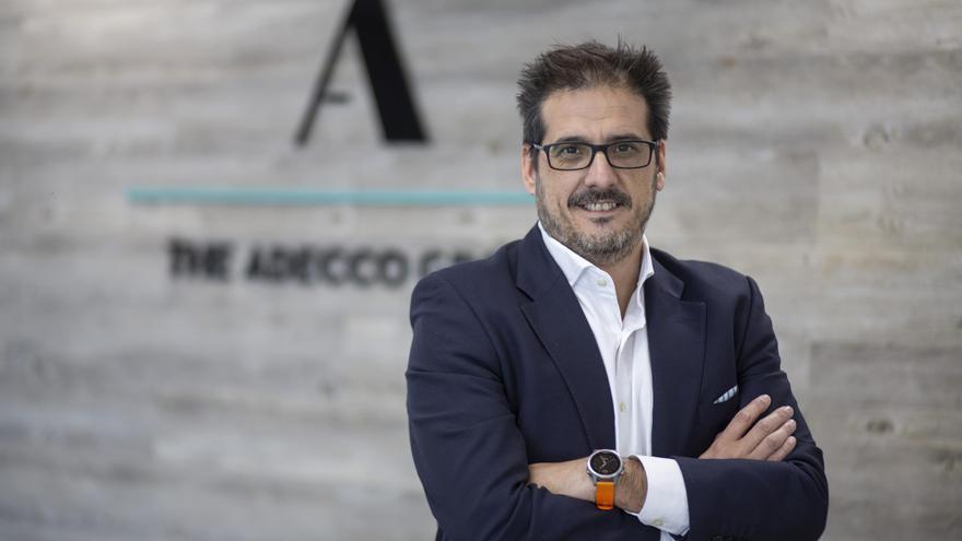 Iker Barricat, presidente de The Adecco Group: “La capacitación adecuada del talento es fundamental para que el uso de la IA Generativa sea eficaz”