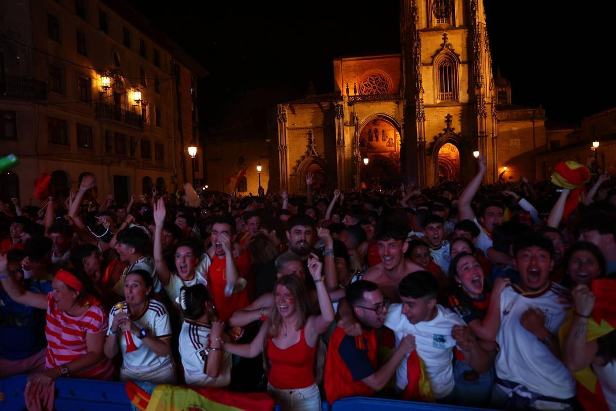 Así se vivió el triunfo de España en Oviedo