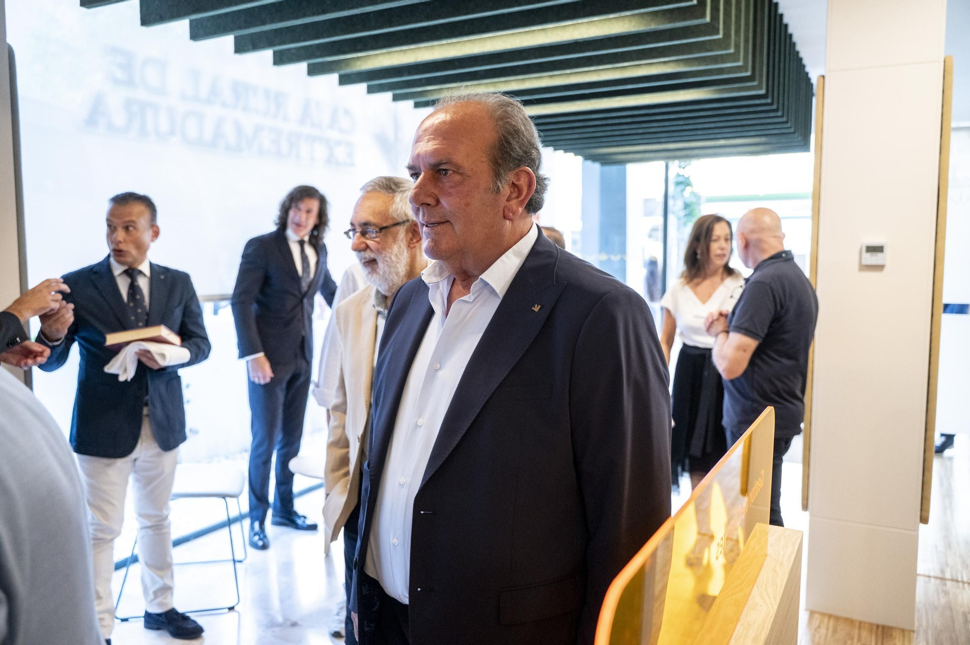Las imágenes de la inauguración de la nueva sede de Caja Rural en Cáceres