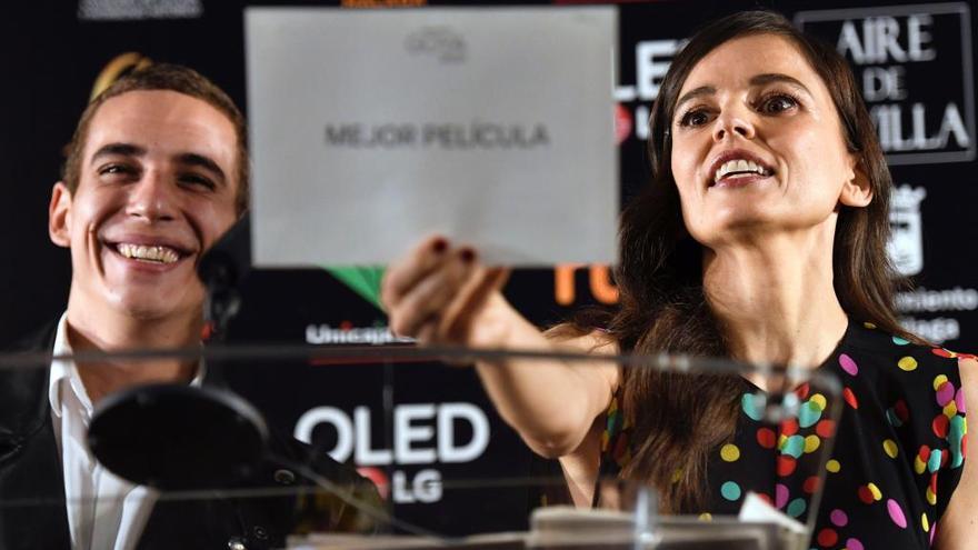 Elena Anaya y Miguel HerrÃ¡n, al desvelar los nominados a mejor pelÃ­cula de los Goya