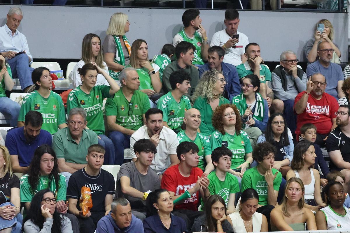 Galería | Las mejores imágenes del Amics Castelló-CB Llíria en el Ciutat Castelló