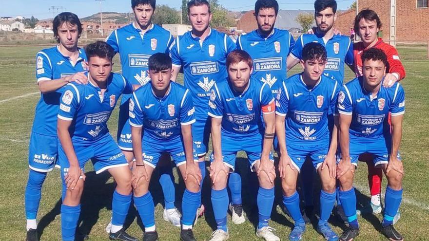 Coreses y Villaralbo &quot;B&quot; se reparten el balón y los puntos