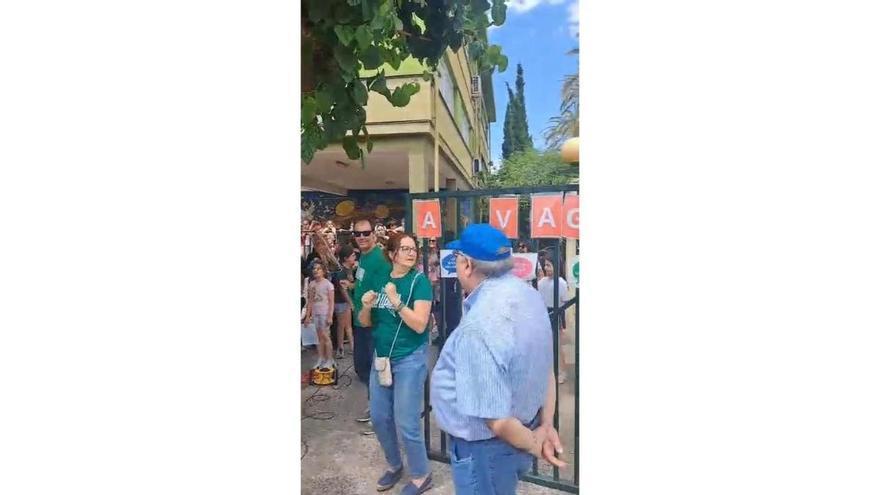 La marcha reivindicativa de Alzira acaba en fiesta en el CEIP Alborxí