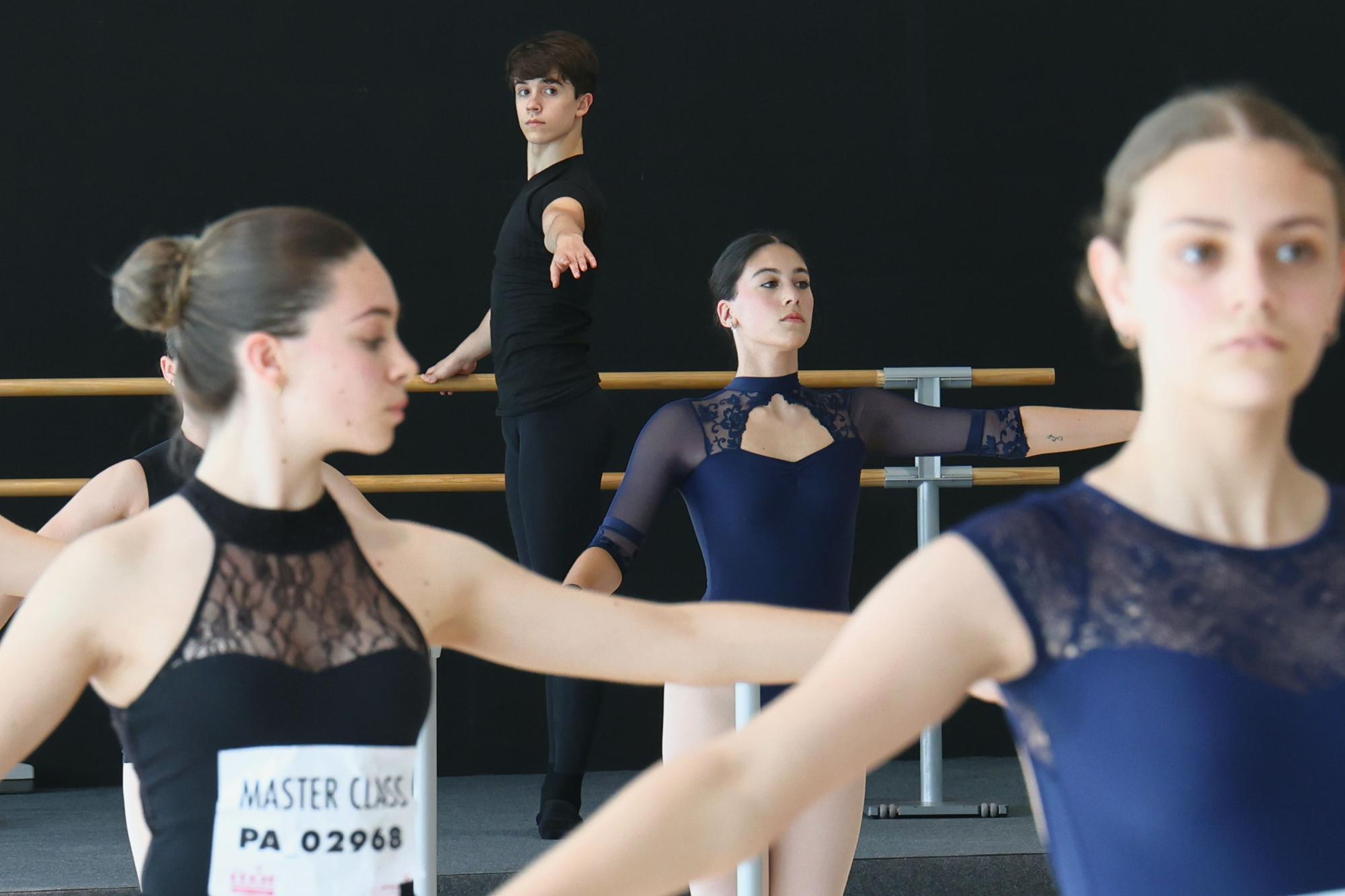 La ciudad se entrega a la música y la danza