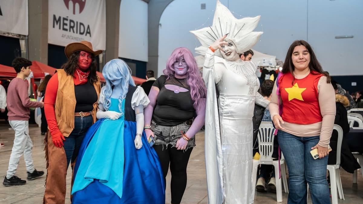Fotogalería | El universo friki vuelve a Mérida: manga, consolas y homenaje a las Guerreras K-Pop en Mangafest