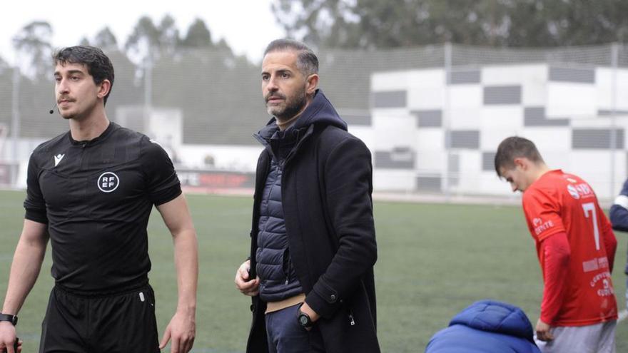 Páez, durante el pasado Estradense-Arosa. |  // BERNABÉ/JAVIER LALÍN