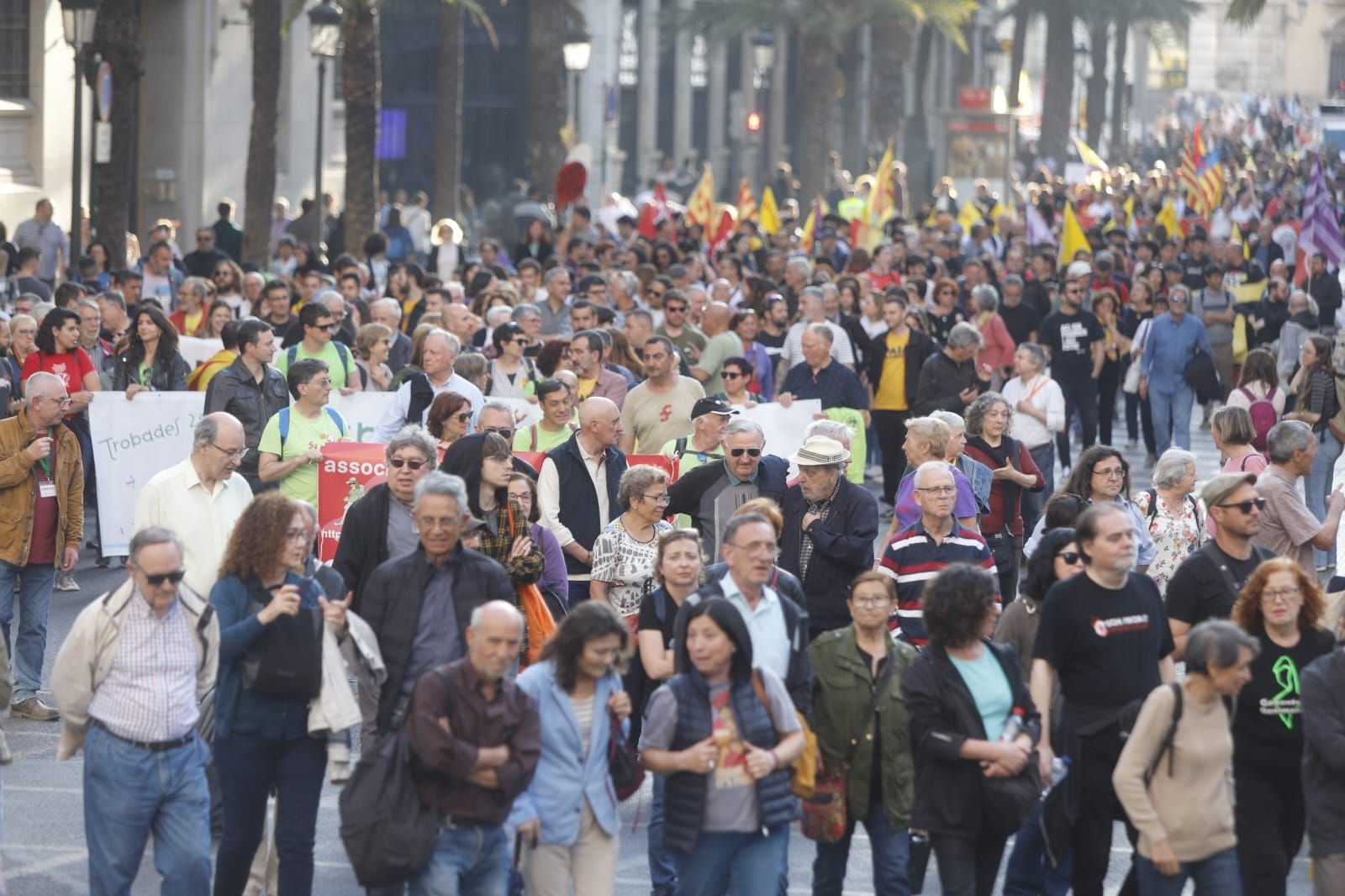 Manifestación en València para conmemorar la diada del 25 de abril