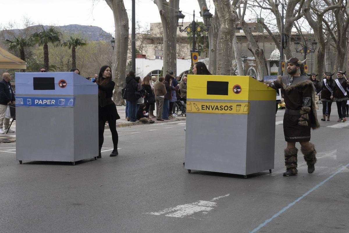 Así fue la Cabalgata del Ninot de Xàtiva