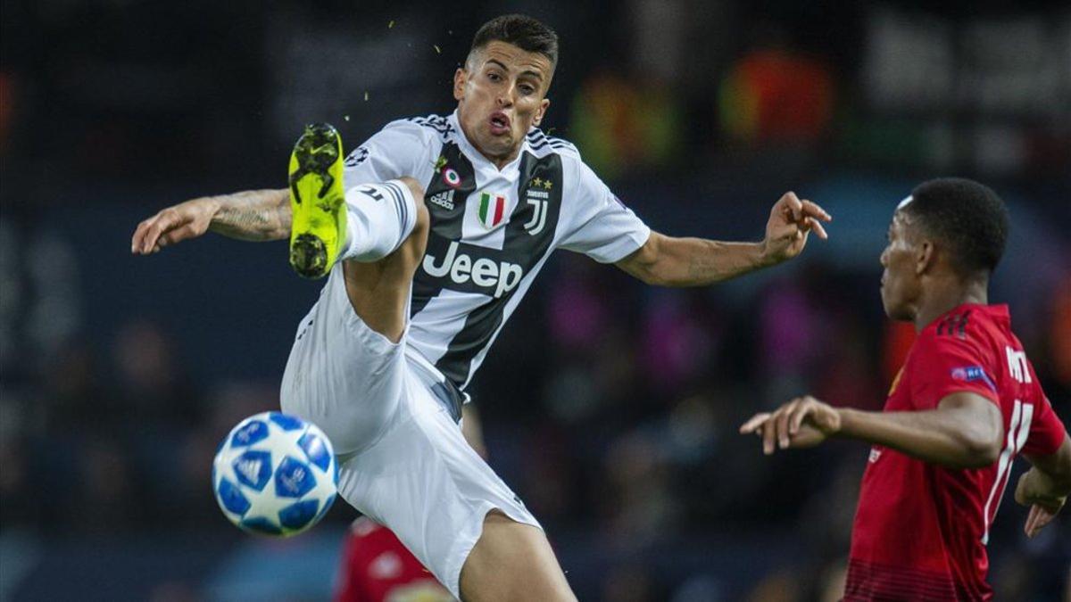 Joao Cancelo, de nuevo en la órbita del Barça