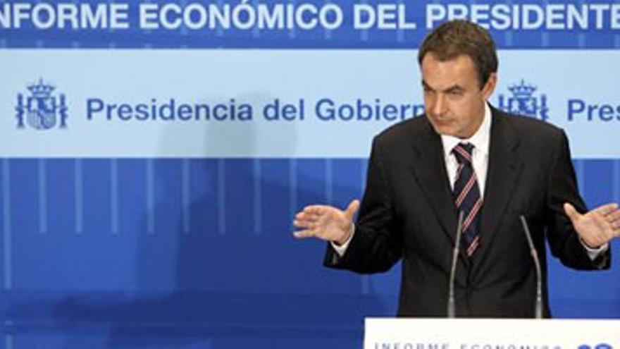 Zapatero anuncia un recorte de la oferta de empleo público del 30% en el 2009 por la crisis