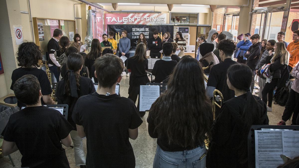 El homenaje celebrado en el instituto de Alcoy,