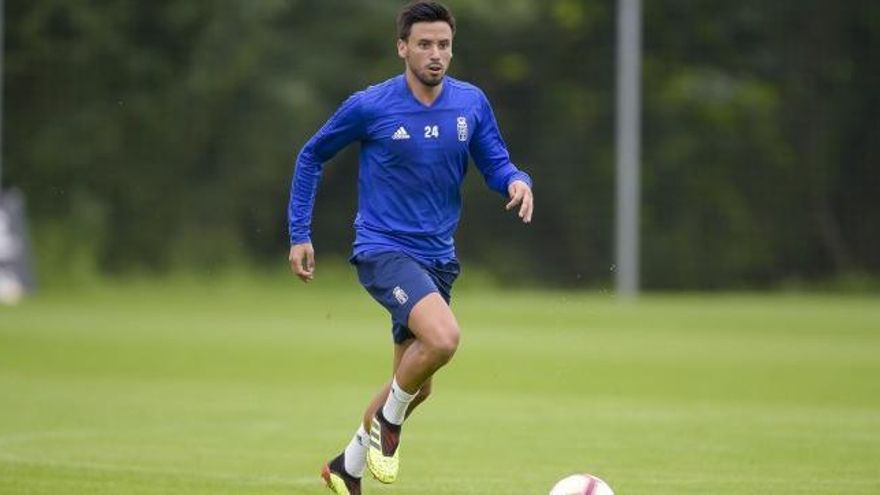 Javi Muñoz, la sorpresa en el once del Oviedo