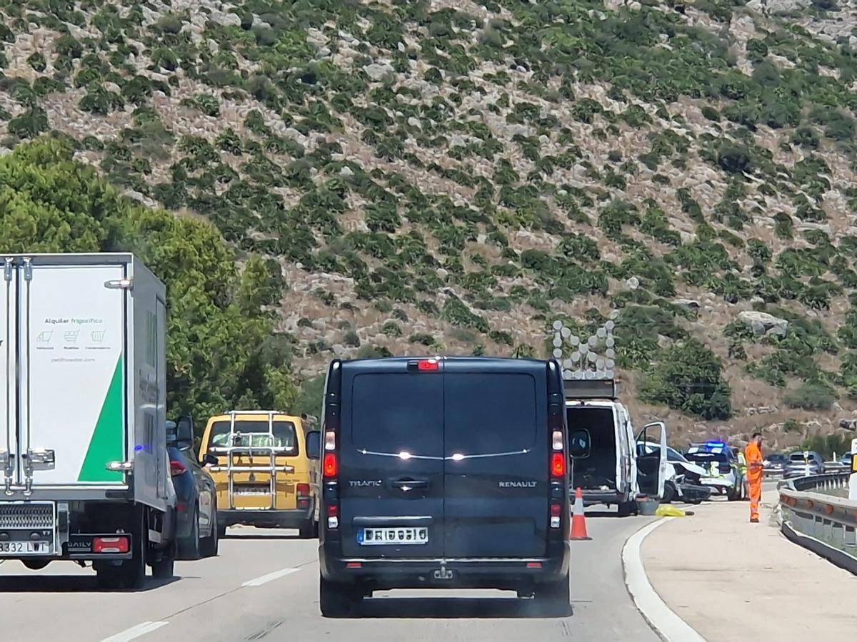 La retención en la AP-7 en el tramo de Ondara y El Verger