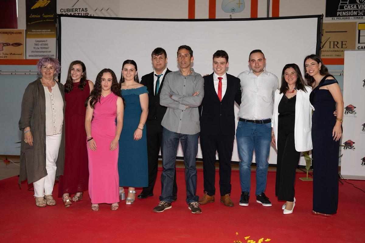 Así fue la graduación de 56 estudiantes del IES Concejo de Tineo