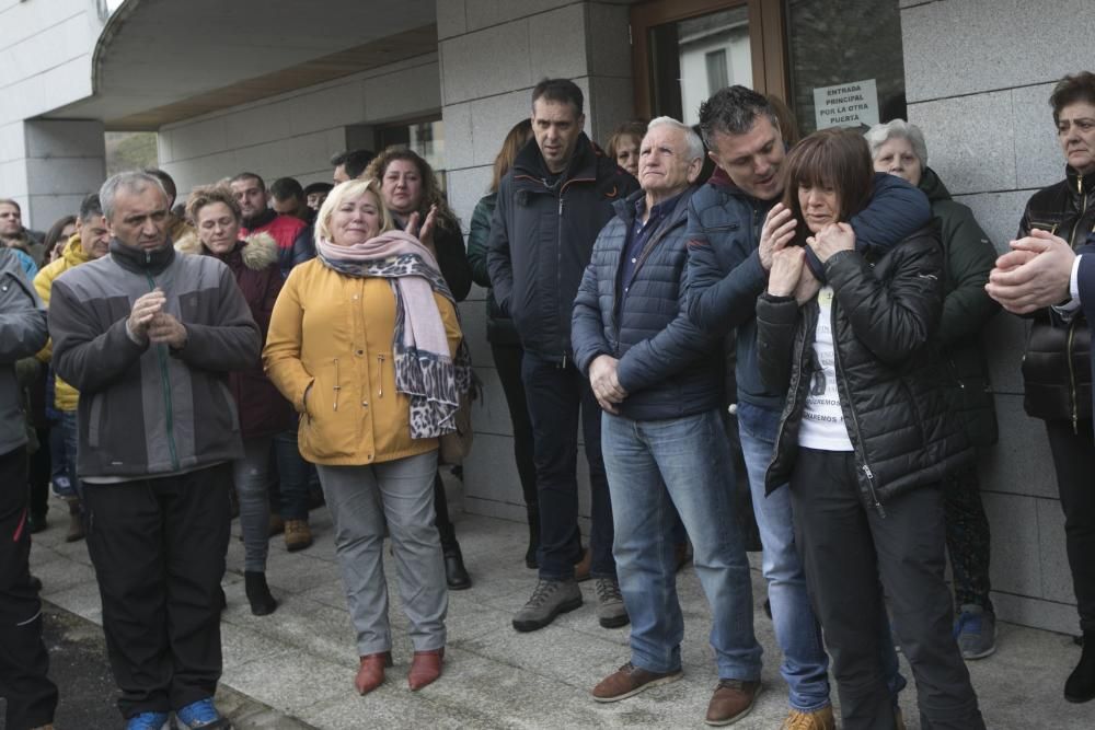 Concentración en recuerdo de Sheila Barrero en Degaña