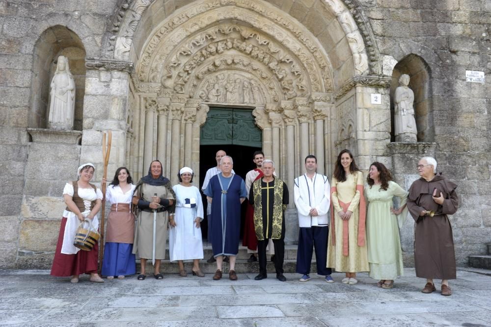 El visitante podrá disfrutar de talleres, exhibiciones, combates, oficios medievales y hasta 132 puestos distribuidos por el casco histórico de Betanzos hasta el domingo, 10 de julio de 2016.