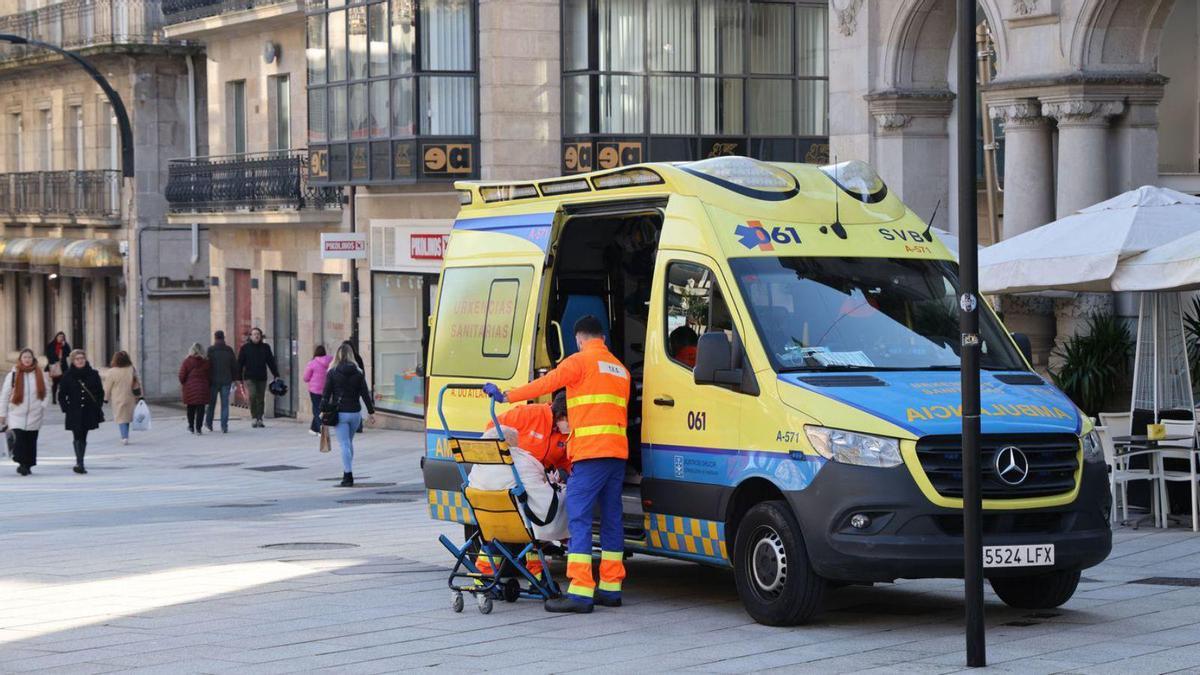 Ambulancia del 061, en una asistencia en Vigo.