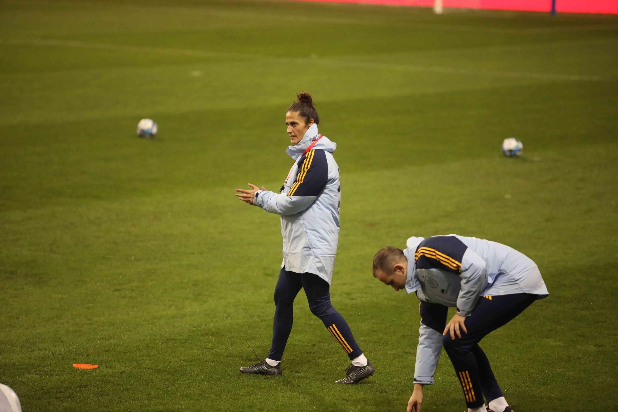 Rueda de prensa y entrenamiento de la Selección Española Femenina en Málaga