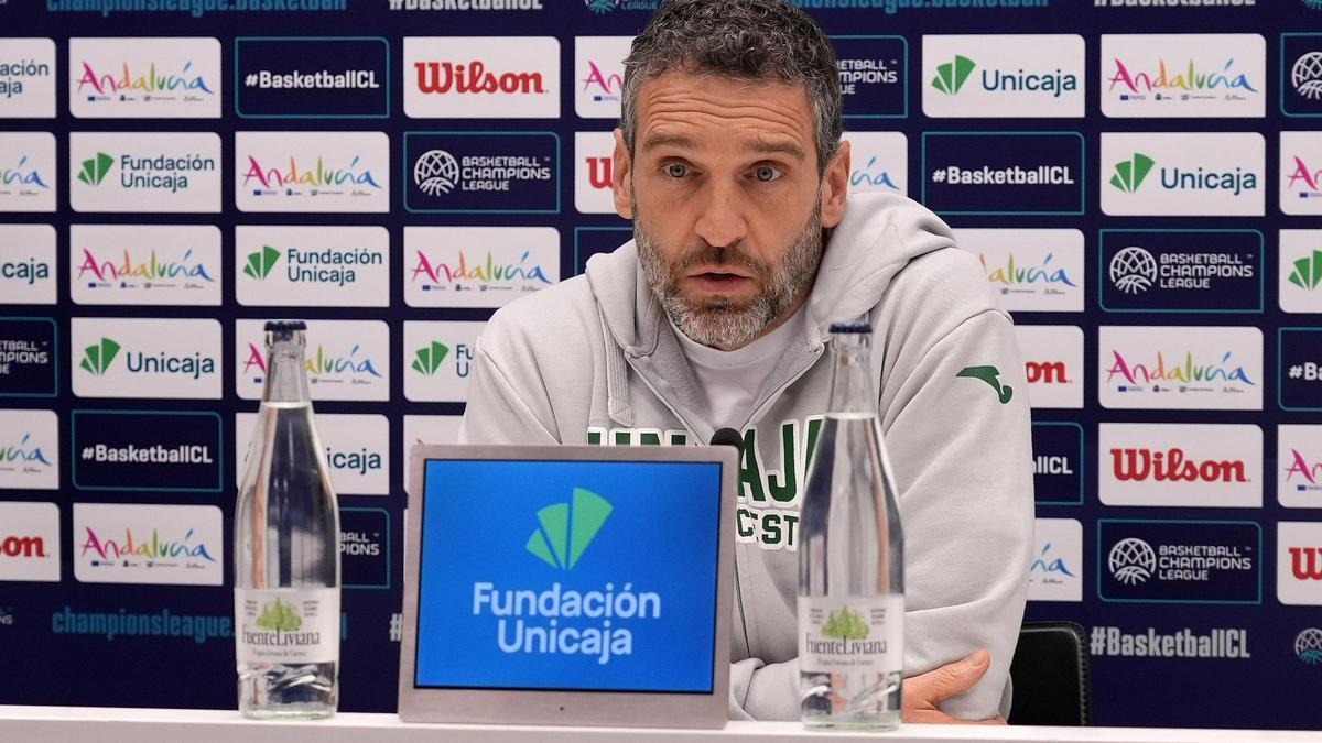 Ibon Navarro atendió este martes a la prensa en la previa del Unicaja-Reggianan de la BCL.