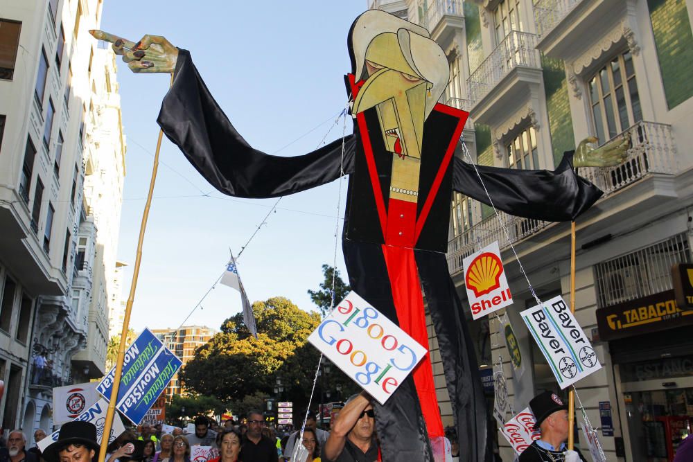 Manifestación de la plataforma Pobreza Cero en Valencia