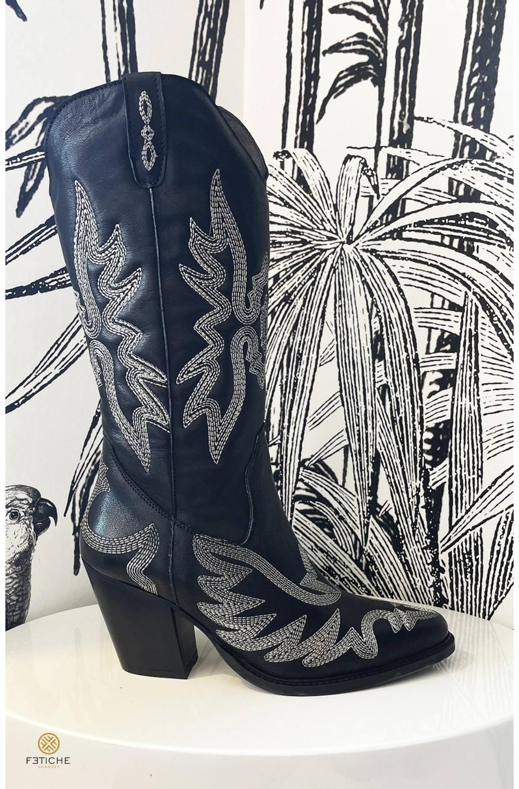 Botas cowboy de Fetiche Suances. Precio: 209,95 euros.