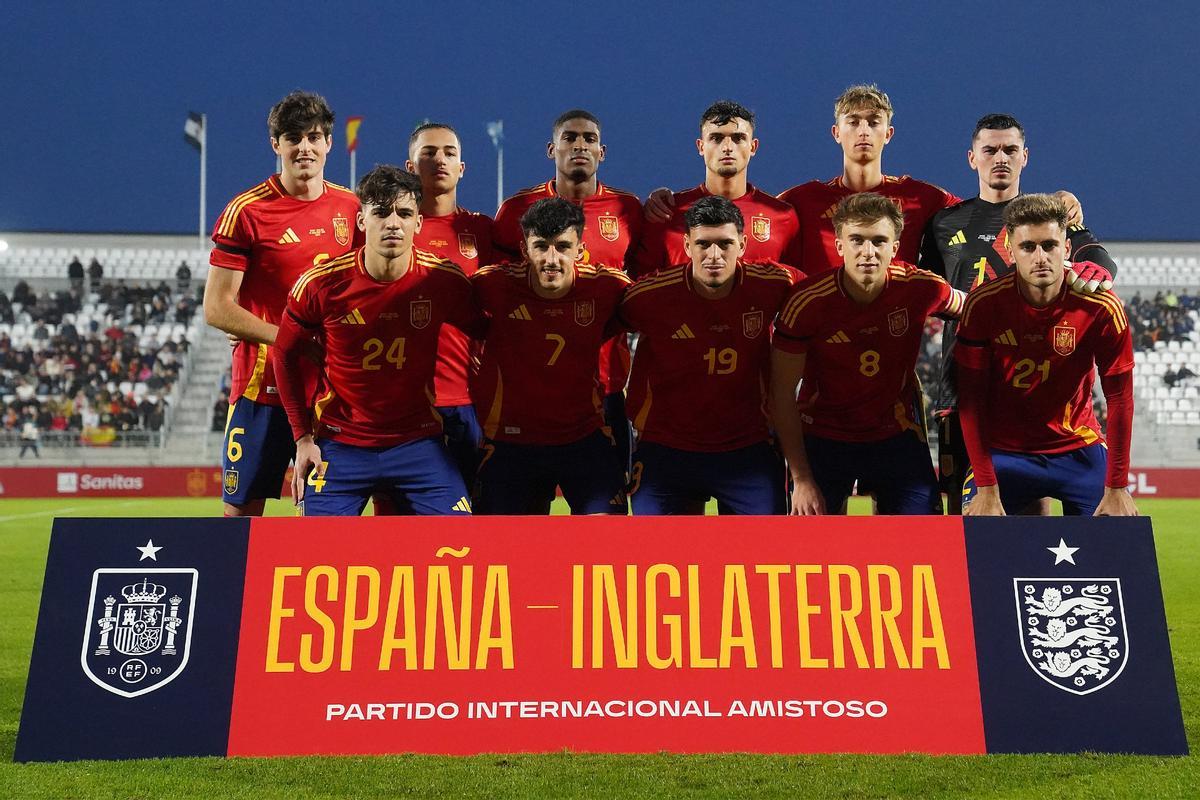Selección española sub 21 en el partido ante Inglaterra.