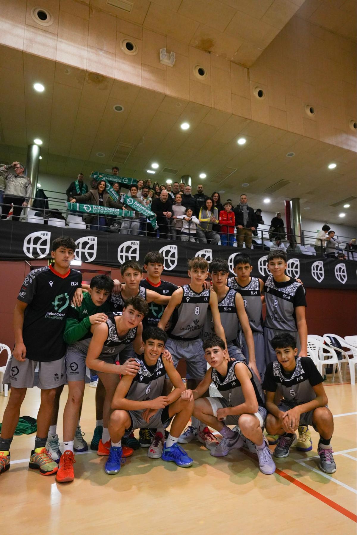 Equipo infantil masculino.