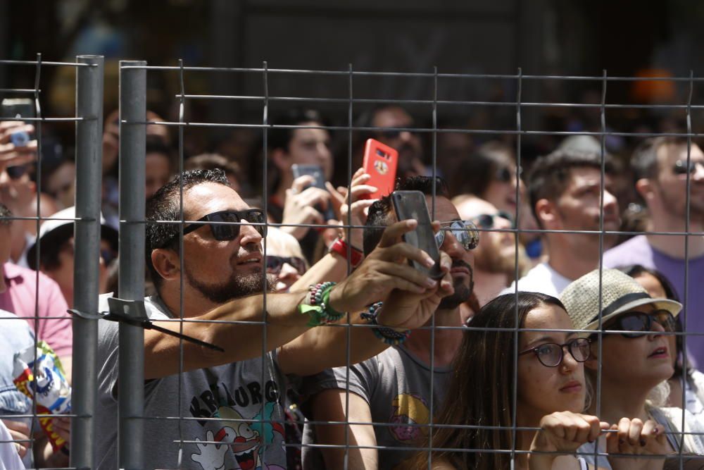 La segunda mascletà de las Hogueras 2019 en imágenes