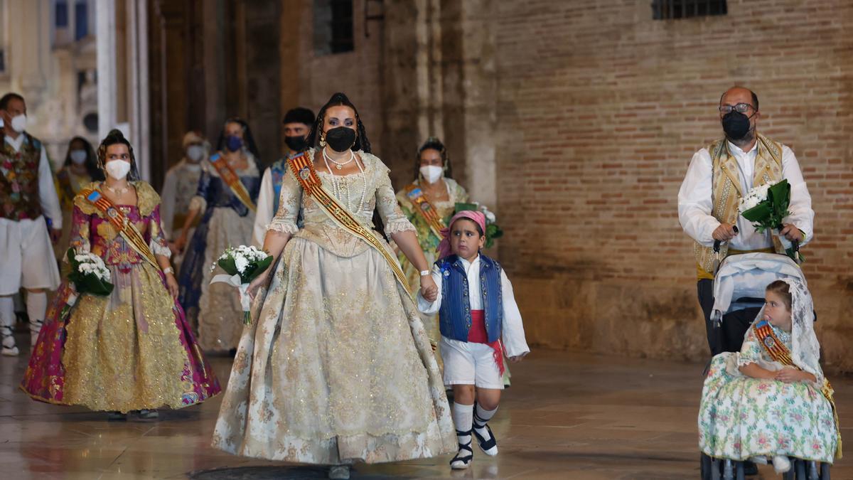 Búscate en el primer día de Ofrenda por las calles del Mar y Avellanas entre las 22:00 y 23:00 horas