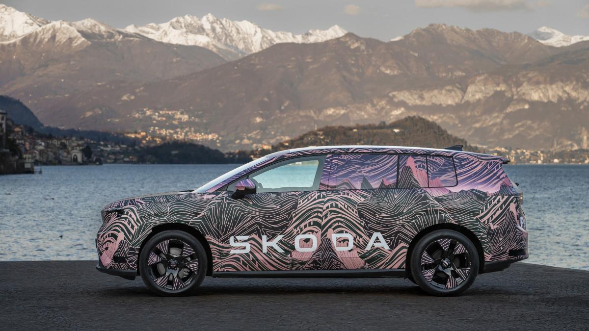 Vista lateral del Skoda Peaq
