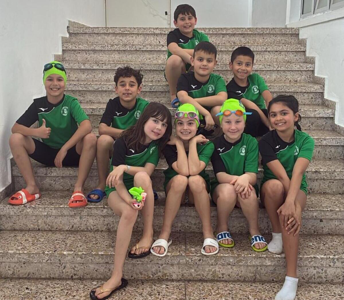 Nadadores y nadadoras del NiE Gandia