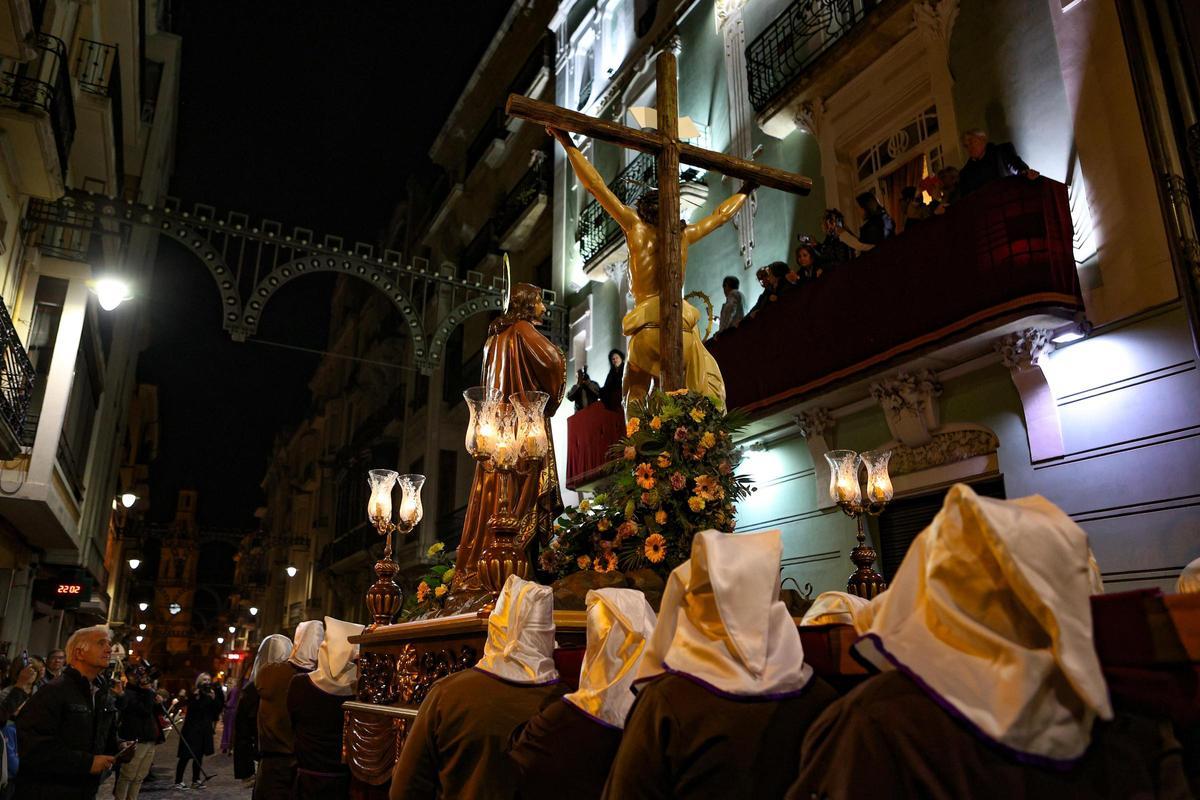 Cantos en Alcoy para rasgar el silencio