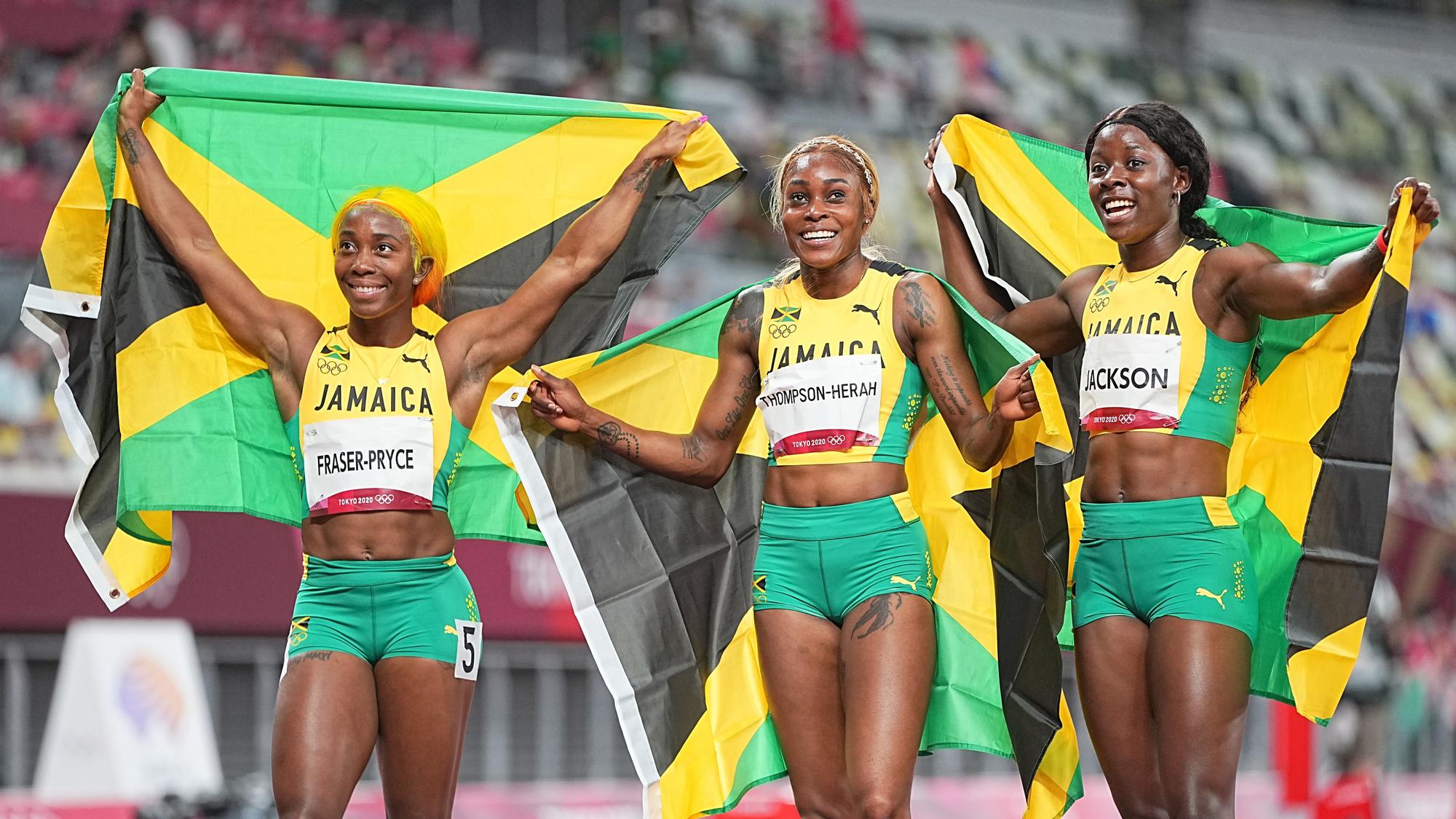 Fraser-Pryce, Thompson-Herah y Jackson, el trío jamaicano que copó el podio de los 100 metros.