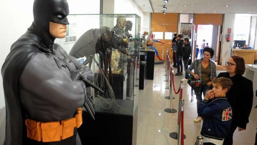 Batman y Alien llaman la atención de los visitantes. // Iñaki Abella