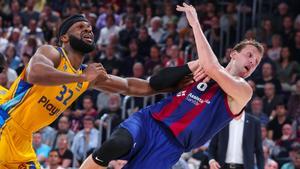 Vesely sufre en sus carnes la potencia de Nebo